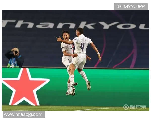 重庆网球队整体压制战术与欧冠足球的战略对比分析 重庆网球队整体压制战术与欧冠足球的战略对比分析